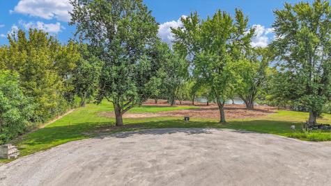 50 Moss Lake Drive Farmer City IL 61842