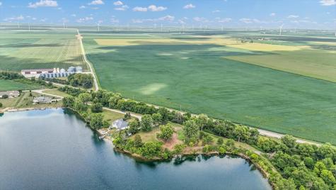 50 Moss Lake Drive Farmer City IL 61842