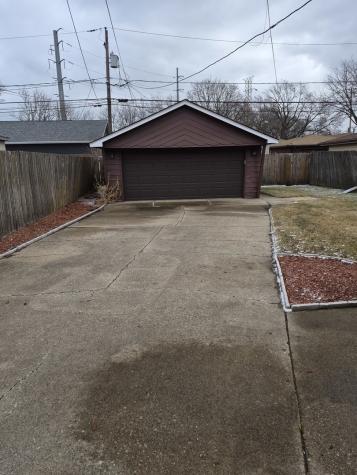 12749 South Escanaba Avenue Chicago IL 60633