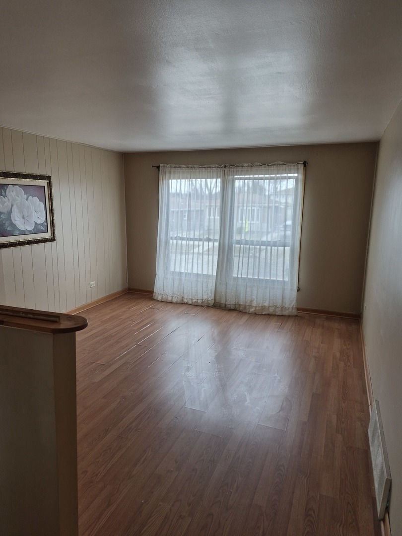 12749 South Escanaba Avenue Chicago IL 60633