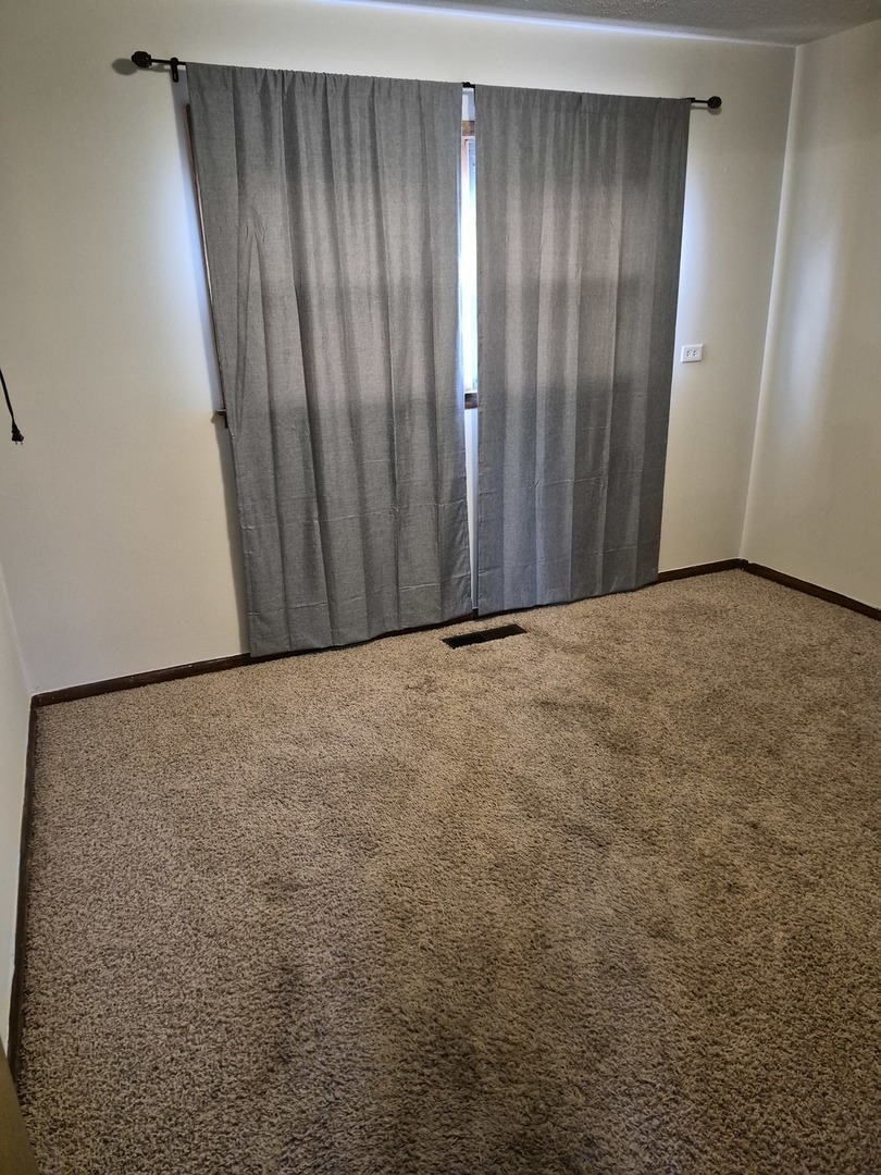 12749 South Escanaba Avenue Chicago IL 60633