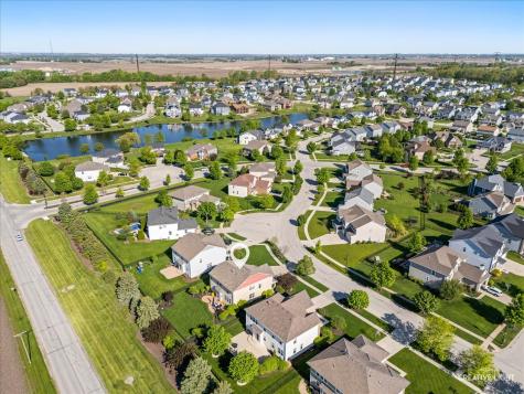 25305 Baytree Circle Shorewood IL 60404