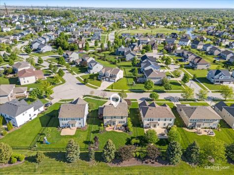 25305 Baytree Circle Shorewood IL 60404