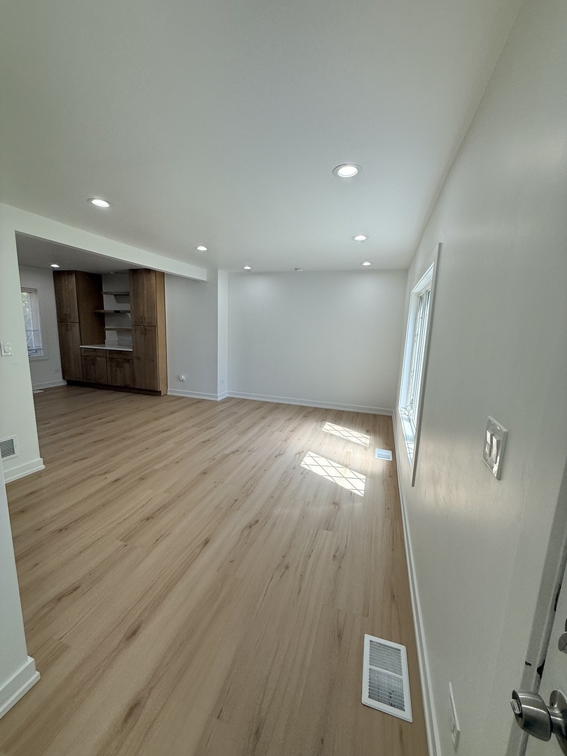 6342 South Lockwood Avenue Chicago IL 60638