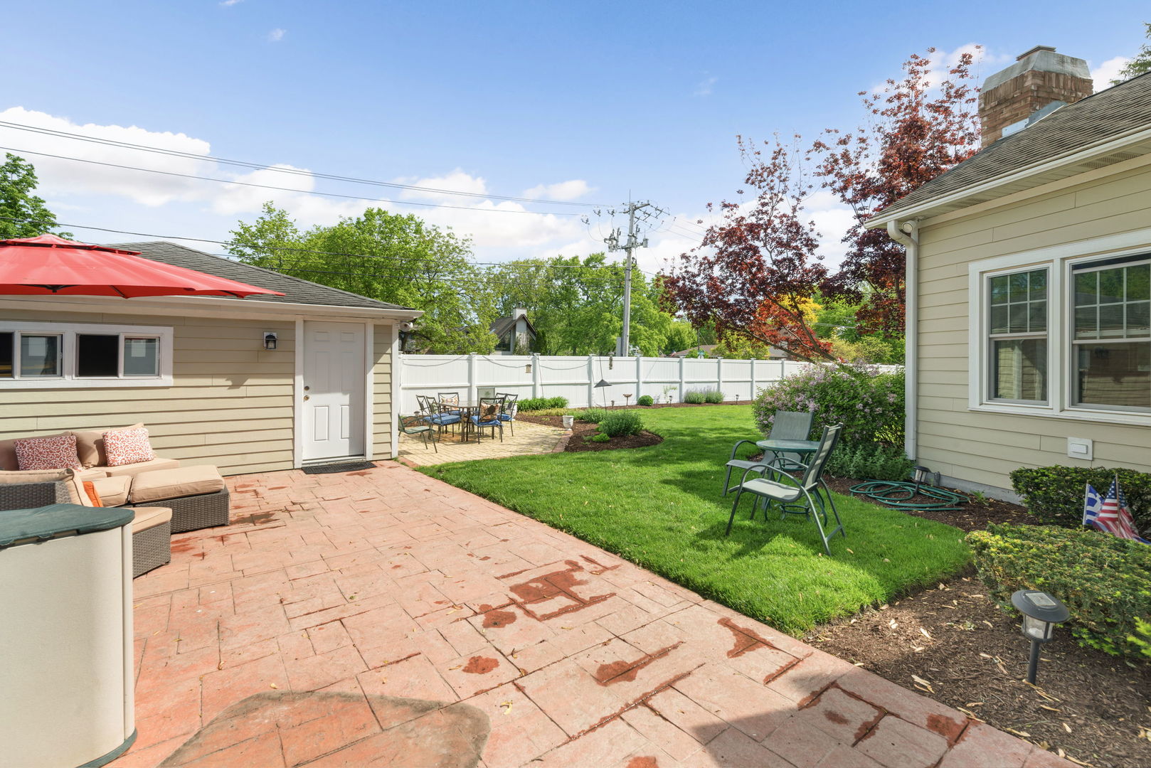 2 Algonquin Road Clarendon Hills IL 60514