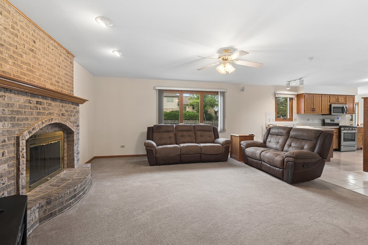 611 Vanderbilt Drive New Lenox IL 60451