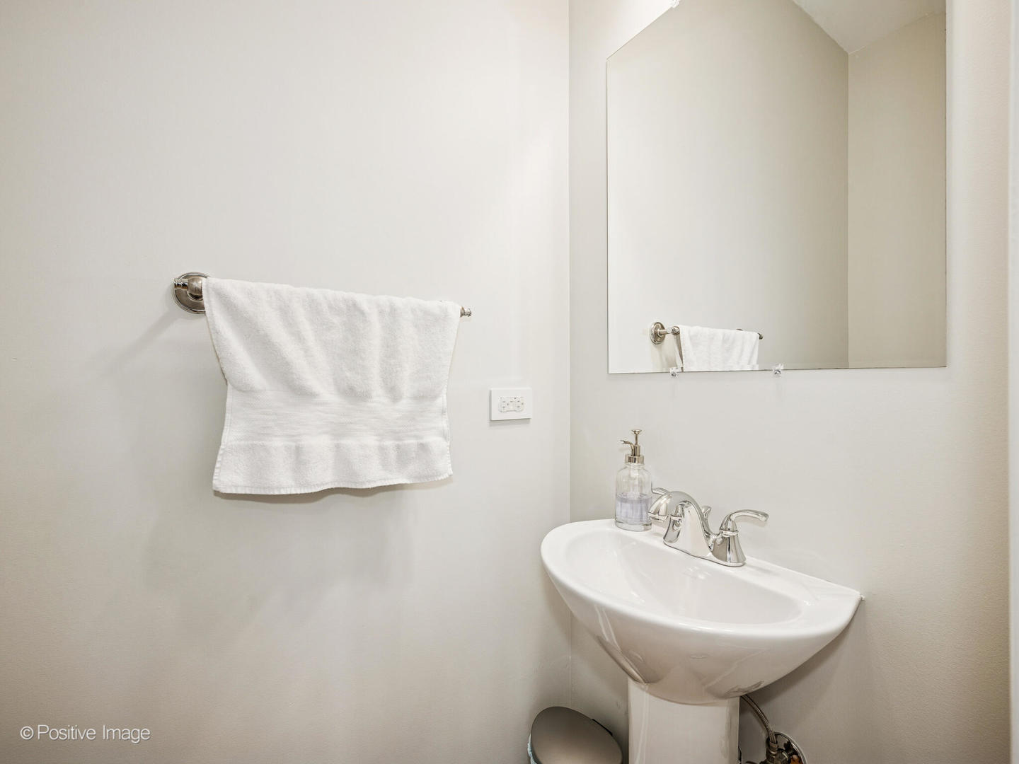 29 Waverly Avenue Clarendon Hills IL 60514