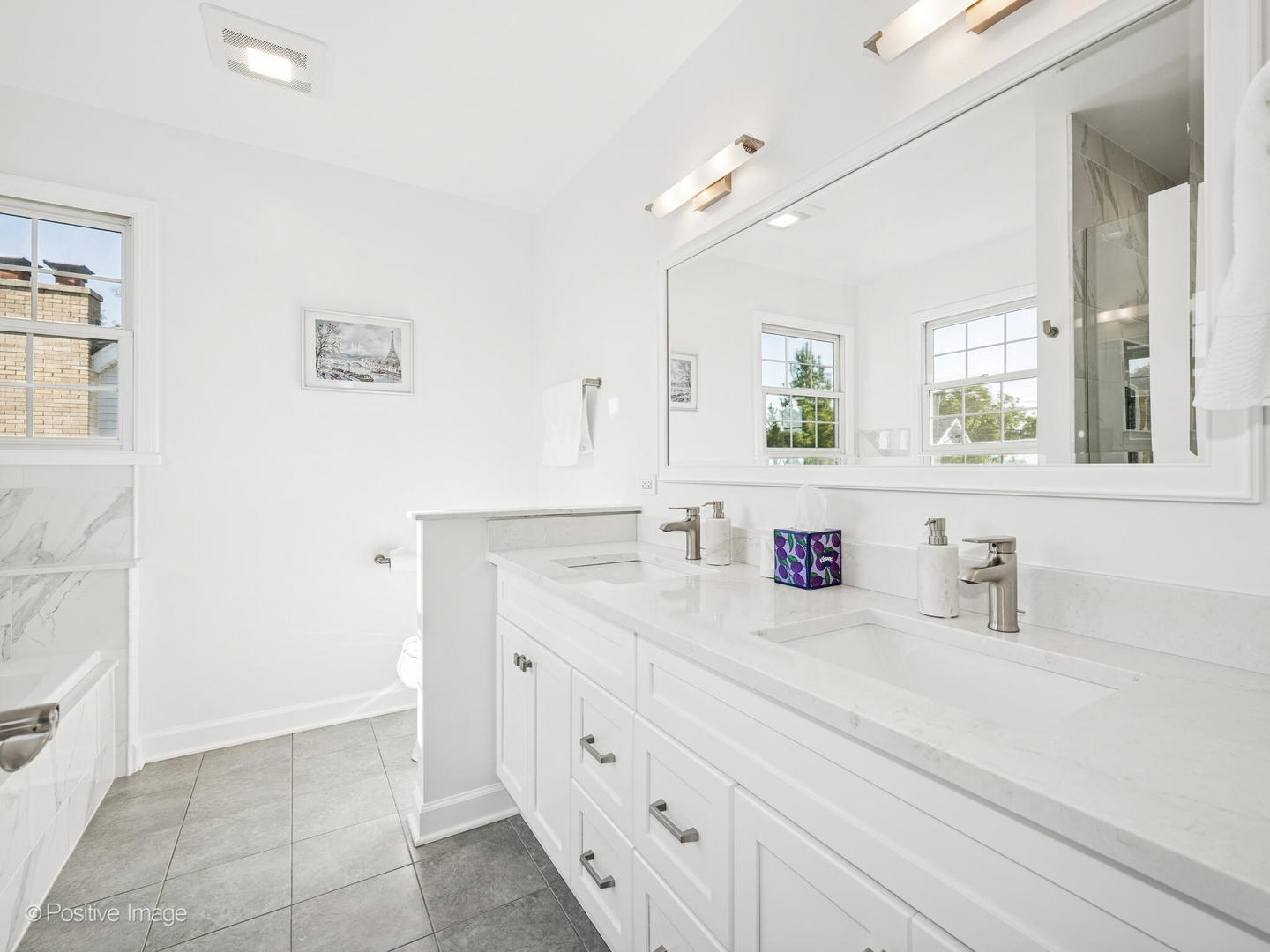 29 Waverly Avenue Clarendon Hills IL 60514