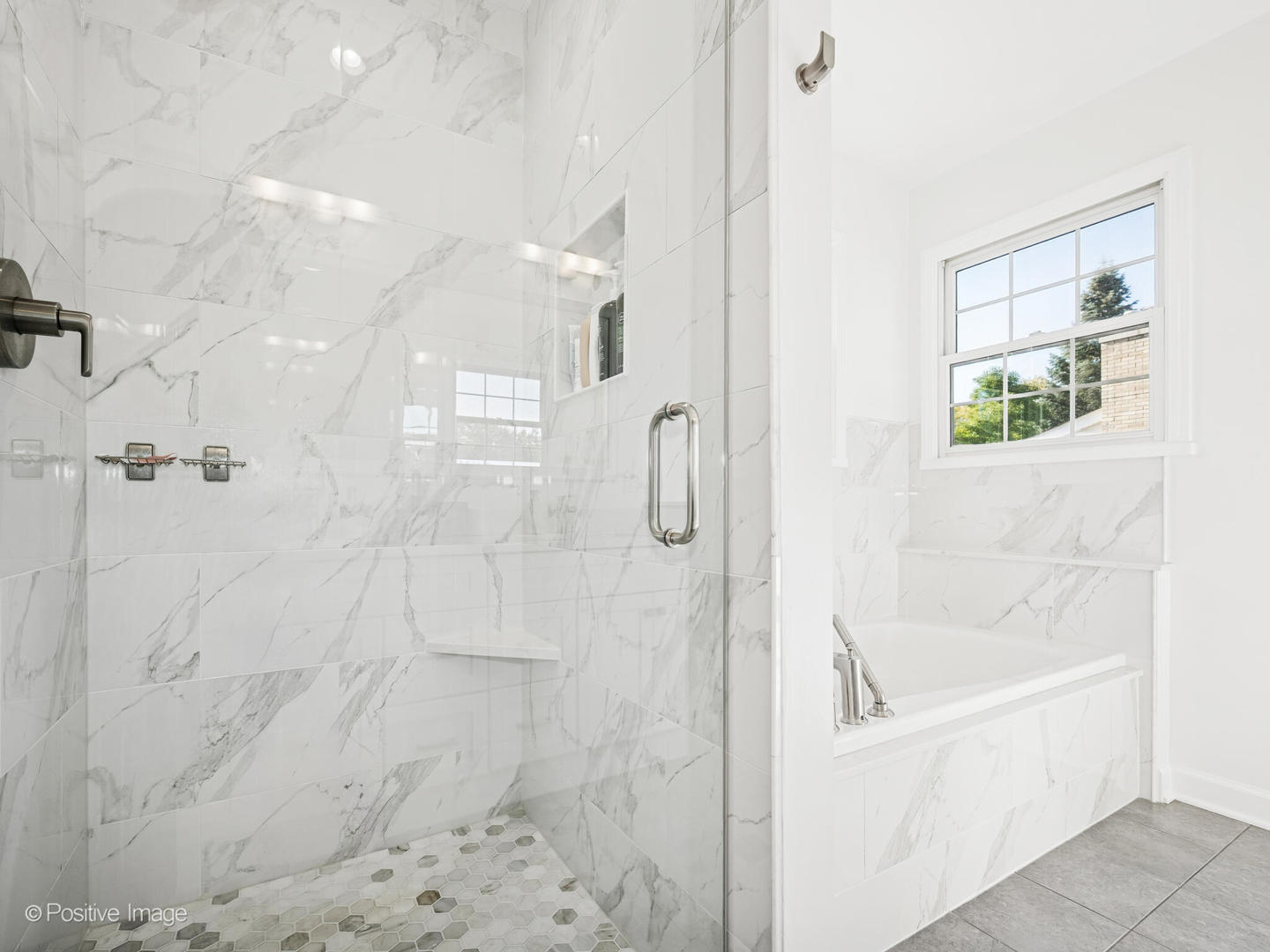 29 Waverly Avenue Clarendon Hills IL 60514