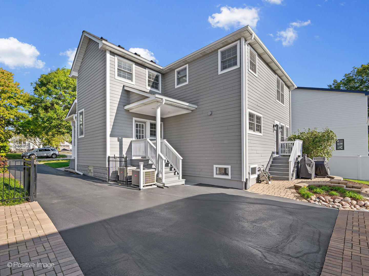 29 Waverly Avenue Clarendon Hills IL 60514