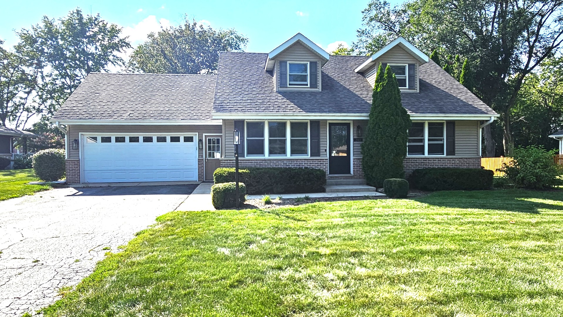 205 North Lincoln Street Elwood IL 60421