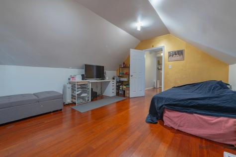 3743 North Kimball Avenue Chicago IL 60618