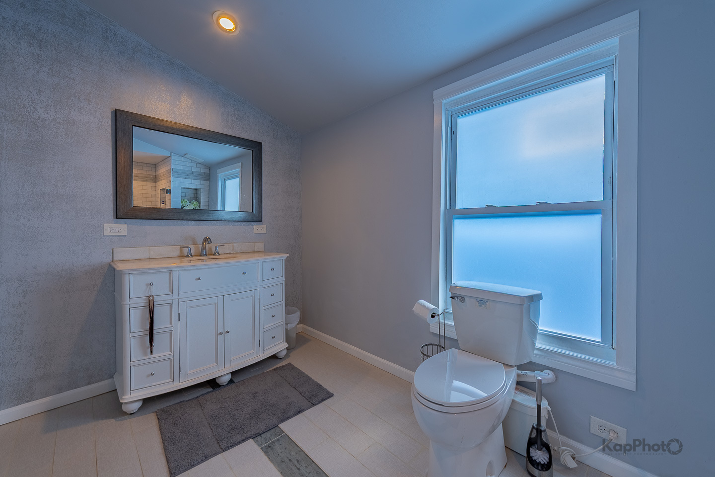 3743 North Kimball Avenue Chicago IL 60618