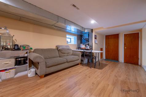 3743 North Kimball Avenue Chicago IL 60618