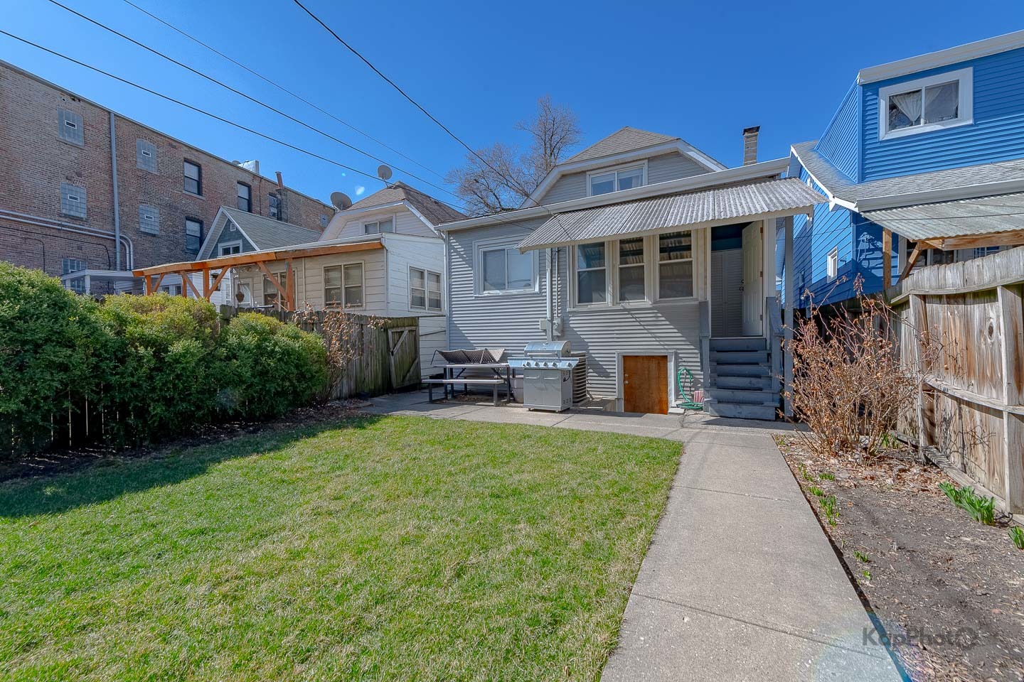 3743 North Kimball Avenue Chicago IL 60618