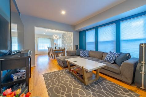 3743 North Kimball Avenue Chicago IL 60618