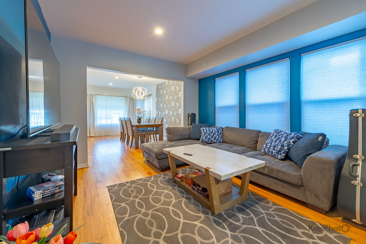 3743 North Kimball Avenue Chicago IL 60618