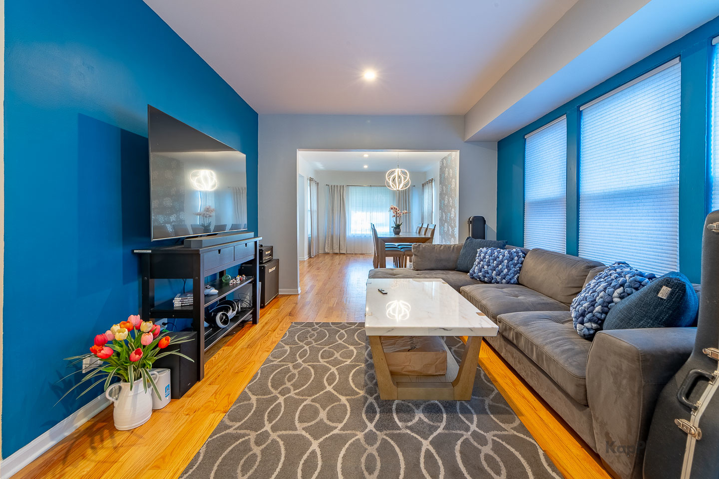 3743 North Kimball Avenue Chicago IL 60618