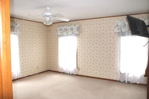 321 East Elm Street Piper City IL 60959
