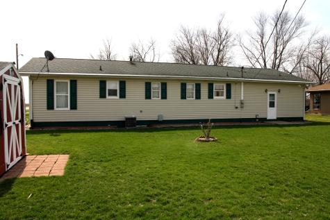 321 East Elm Street Piper City IL 60959
