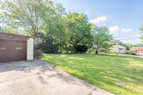 1203 Taylor Street Rockford IL 61101