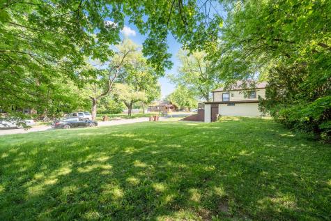 1203 Taylor Street Rockford IL 61101