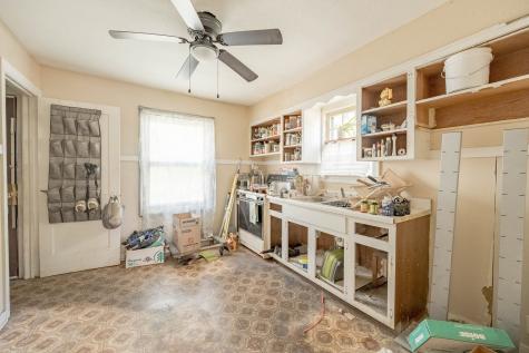 1203 Taylor Street Rockford IL 61101