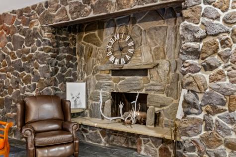 7830 North Pillow Hill Road Spring Grove IL 60081