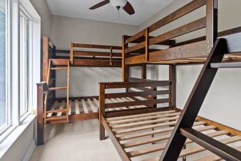 7830 North Pillow Hill Road Spring Grove IL 60081