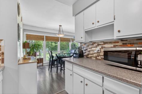1345 Devonshire Lane Hoffman Estates IL 60169