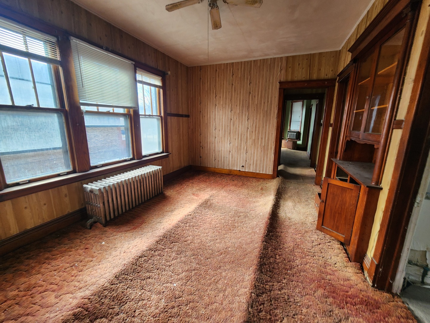 8349 South Essex Avenue Chicago IL 60617