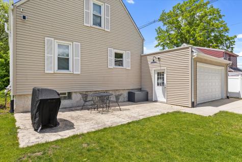 742 Chambers Street Ottawa IL 61350