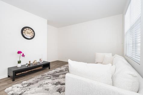 382 Hemlock Lane Oswego IL 60543