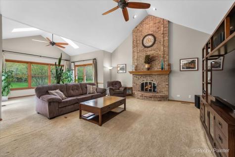 680 Spruce Tree Drive Cary IL 60013
