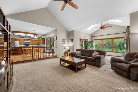 680 Spruce Tree Drive Cary IL 60013