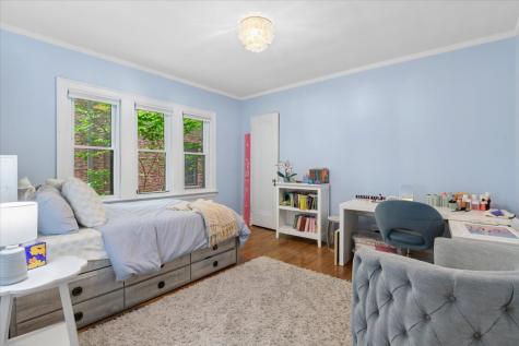5941 North Knox Avenue Chicago IL 60646