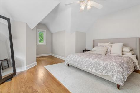 5941 North Knox Avenue Chicago IL 60646