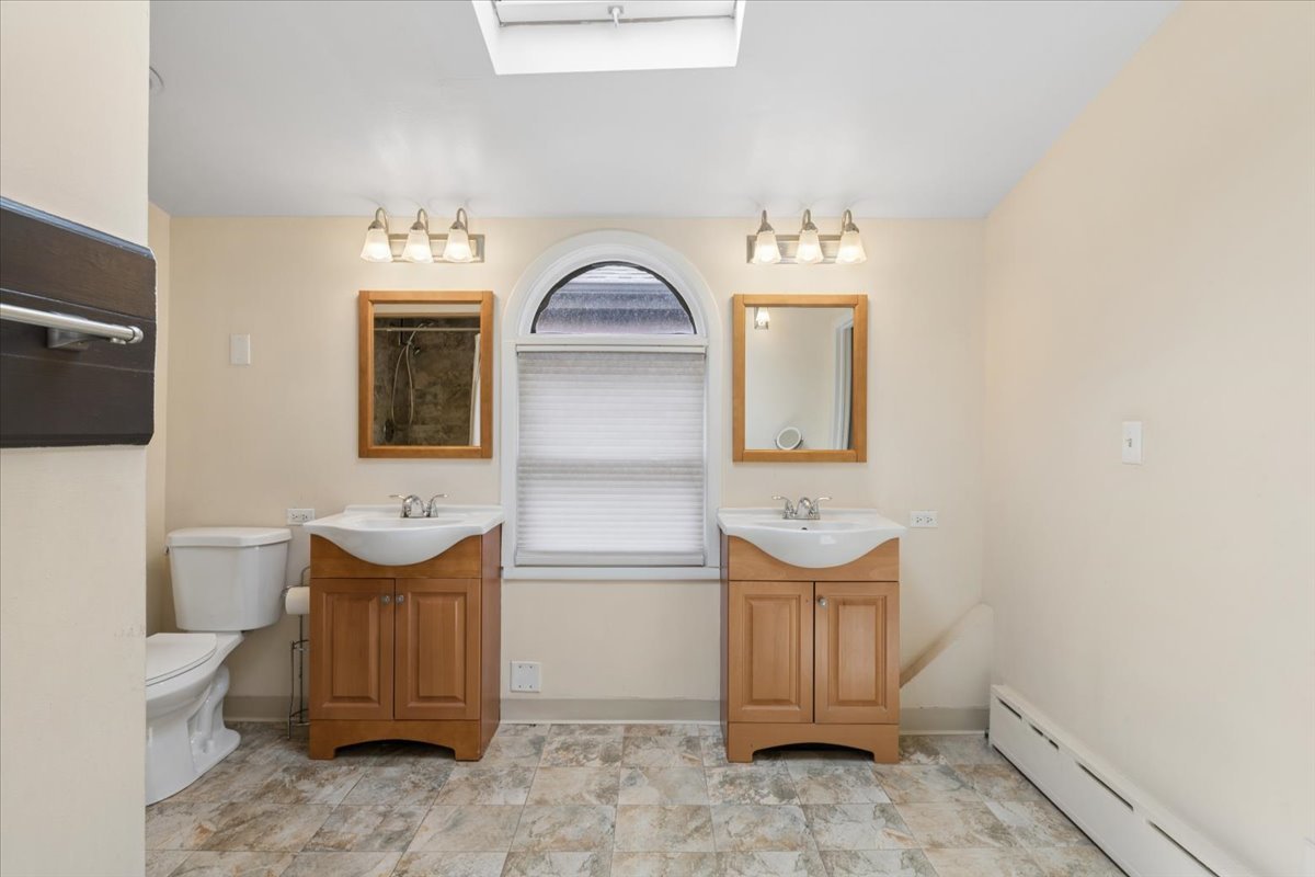 5941 North Knox Avenue Chicago IL 60646