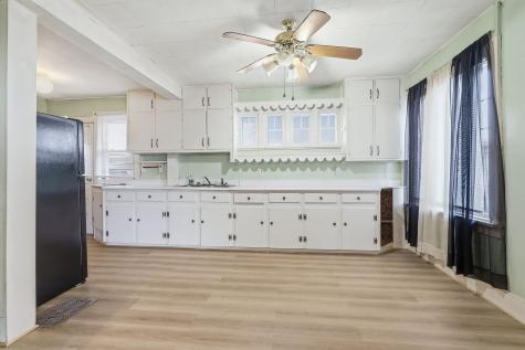 2748 12TH Avenue Moline IL 61265