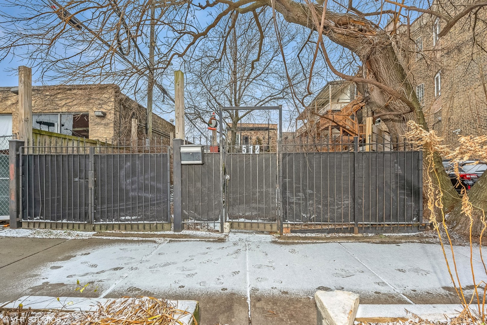 512 North Leavitt Street Chicago IL 60612