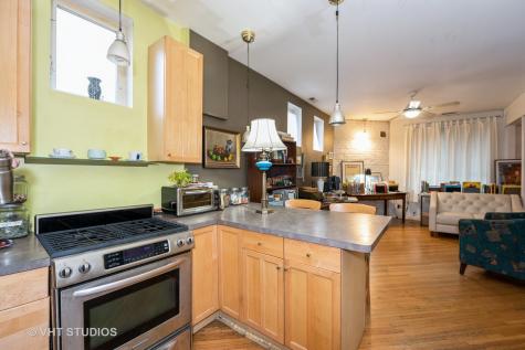 512 North Leavitt Street Chicago IL 60612