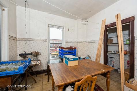 512 North Leavitt Street Chicago IL 60612