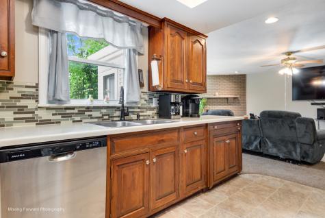 240 Park Crest Drive Freeport IL 61032