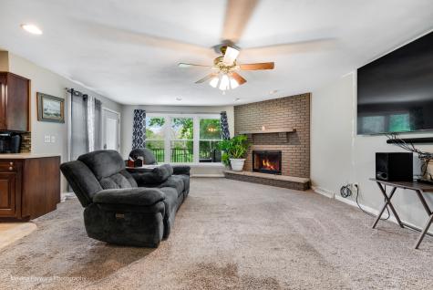 240 Park Crest Drive Freeport IL 61032