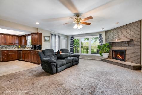 240 Park Crest Drive Freeport IL 61032