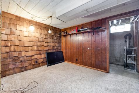 240 Park Crest Drive Freeport IL 61032