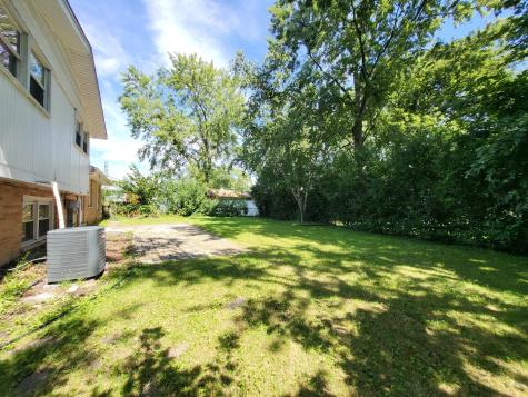 17113 Elm Drive Hazel Crest IL 60429
