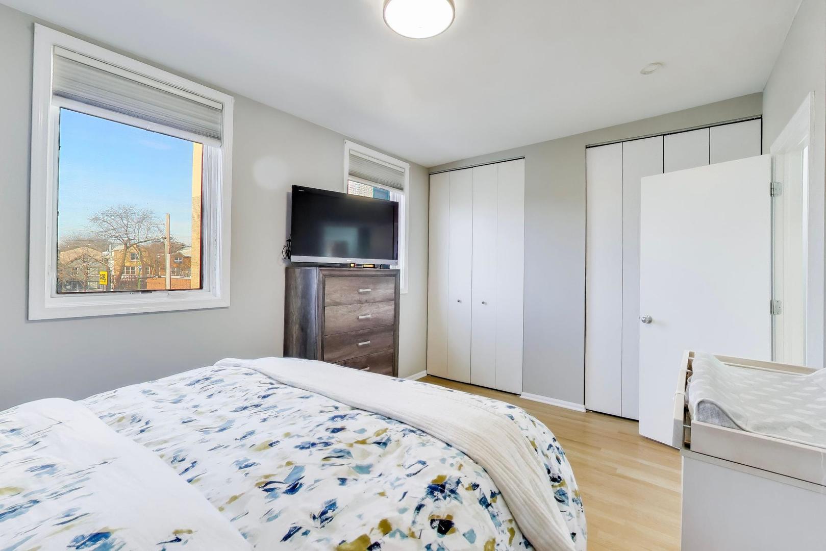 2502 North Bosworth Avenue Chicago IL 60614