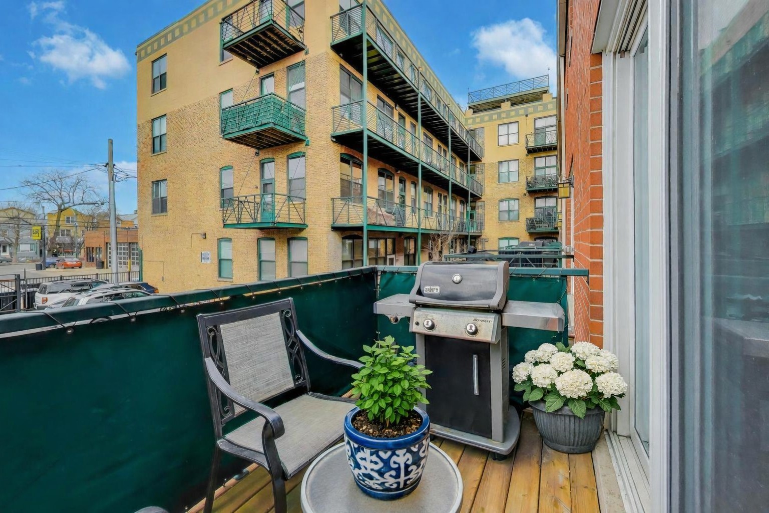 2502 North Bosworth Avenue Chicago IL 60614