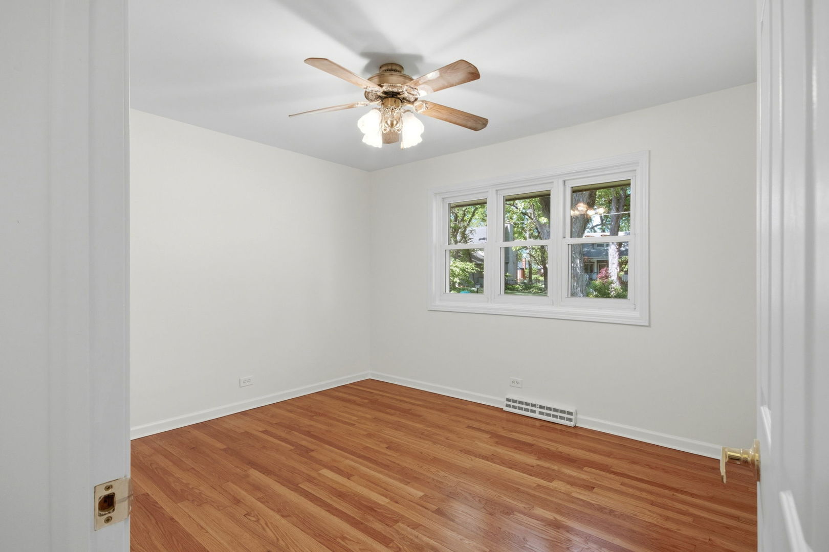 75 South 2nd Avenue Lombard IL 60148